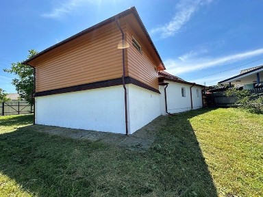 Продається просторий будинок у курортному містечку Моршин