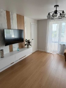 Продам 3 кімнатну квартиру 4/9 по вул. 6 Грудня (в районі 20 школи)