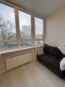 Є. Коновальця, 36є, метро Печерська - 5 хв пішки