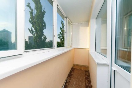 Русанівка. Оренда від 1 го - до 12 місяці. Для 1-2 осіб. Від власника