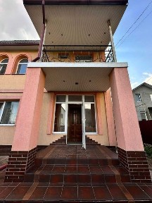 2 поверховий сучасний будинок м. Дунаївці
