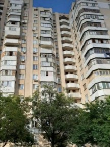 СДАМ 1 ком квартира Балкон ЗАСТЕКЛЕН Супер район 3 жтаж