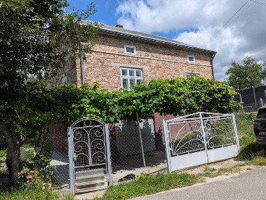 Оренда будинку у Львові ( с. Збиранка), 2 хв. до траснпортної зупинки