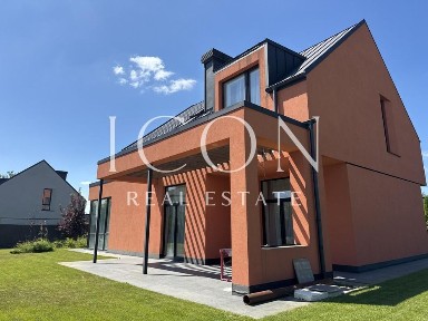 Продаж будинку / Крушинка / <a href='/newbuilding/6181/view/kg-green-town'>Green Town</a>