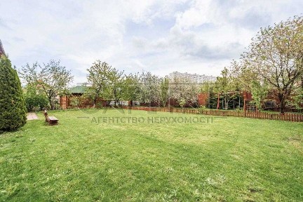 Київська область, Гатне