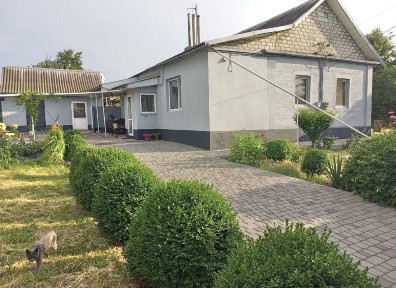 Добротний сучасний будинок в Романково