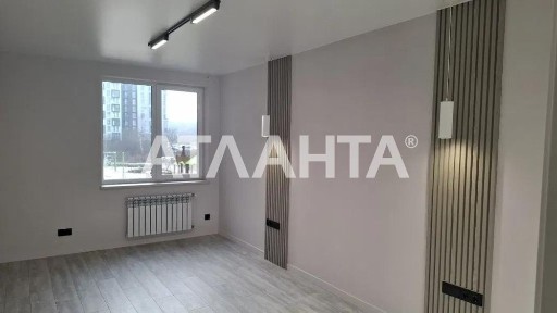 Простора однокімнатна із ремонтом ЖК <a href='/newbuilding/8430/view/zk-r2-residence'>R2 Residence</a>