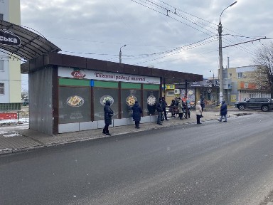 Аренда маф біля згорівшого Деліката Казбет