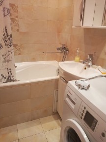 Хороша квартира! Оренда 1 кім. квартири в центрі.