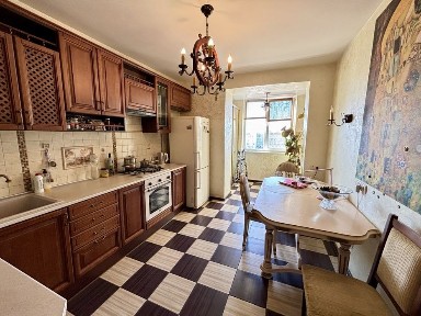 Оренда просторої 2-к в новобудові, паркінг, консьєрж, відеоспостереження