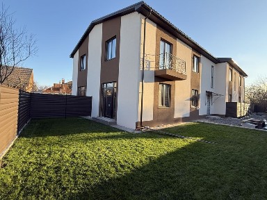 Квадробудинок в районі кінотеатру Мир