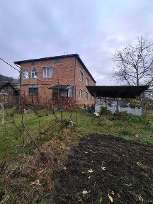 продаж окремостоячий будинок Винники вул Забава