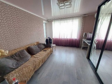 Продам отличную 2-к квартиру Гладкова Квартальная Хмельницкого Квартал