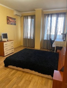 Продаж 1-кімнатної квартири 46 м², Пішонівська вул.
