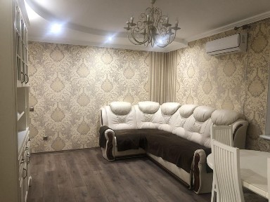 Здається квартира навпроти термальних басейнів!