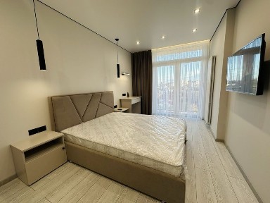 Здається в оренду 1 кім кв. Центр міста.