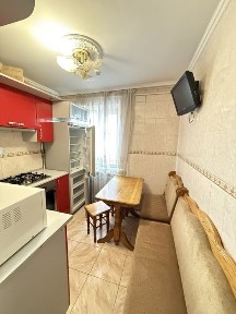 Здається 2-кімн. пр. Незалежності «Спортовари»