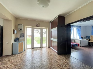 Продаж будинку у місті. Обухів, біля Киева.