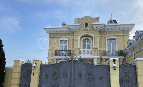 Продаж резиденції на Печерську Ботанічний Сад купить дом в Киеве