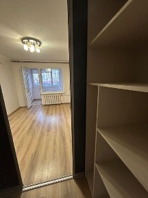 Гарна 2 кімнатна квартира в Одесі із ремонтом на 4 поверсі