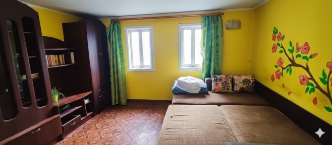 Продаж будинку в центрі