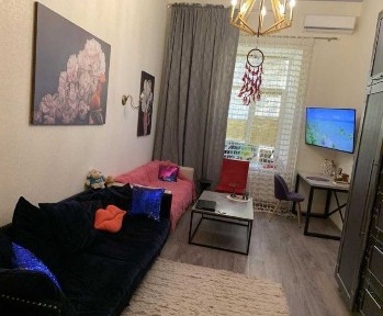 Продам 2-комнатную квартиру на Военном спуске!