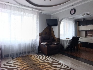 Продам 2 кімнатну квартиру по вул. Захисників Маріуполя