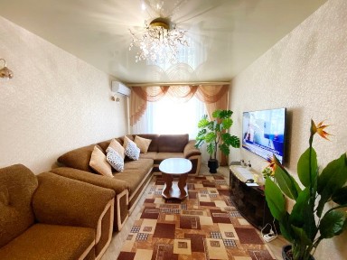 Продажа 3-комнатной квартиры 62 м², Киевская ул.