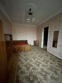 4000 грн Оренда 1 кім квартира вул Незалежноі Украіни 5/5