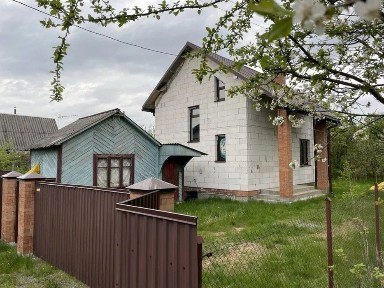 Продаж чудового житлового будинку з терасою с. Суховоля.