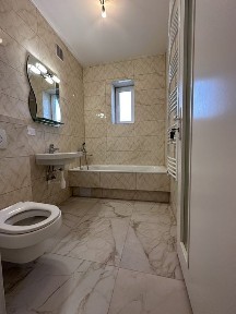 Здається 2 кімн будинок