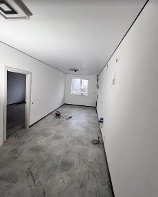 Продаж 1к квартири 43 кв. м на вул. Стадникової Софії