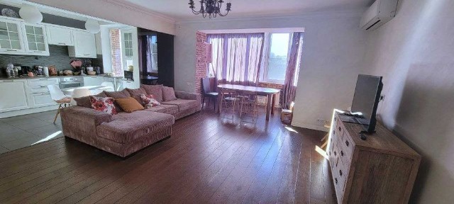 Продаж 4к квартири, вул. Старонаводницька 8А, Печерськ, Царське Село