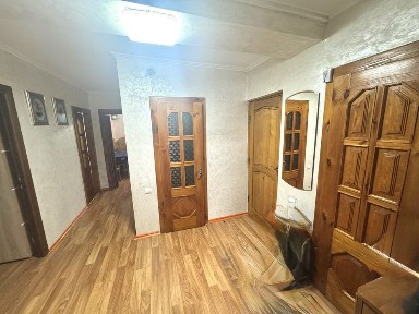 Квартира/4 кімнати/2 поверх