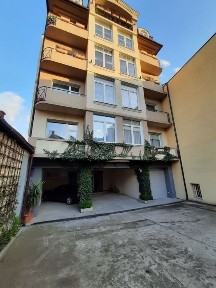 Продається кв-ра у Ноаобудрві у Центр частині міста