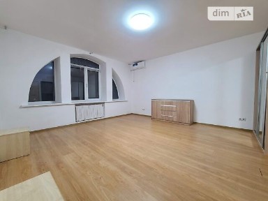 Оренда офісного приміщення на вул. Юліана Матвійчука, приміщень - 3, поверх - 2 • ID 33733918