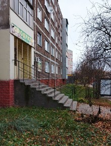 Здам в оренду фасадний магазин по вулиці Льотна біля ринку та зупинки!