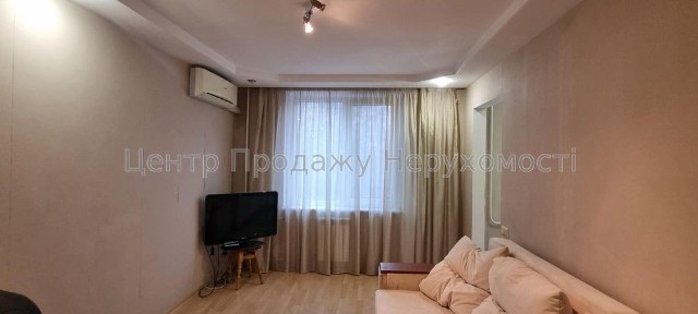 Продаж 3 к квартира, Олексіївка, Л. Свободы 31