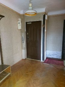 3-х київка з добудовою вул Небесної сотні.