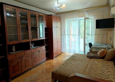Здам 1-ну квартиру метро Лівобережна
