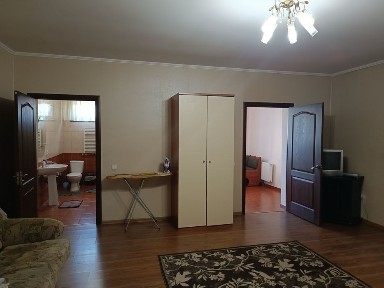 Здається однокімнатна квартира в центрі по вул. Мостова