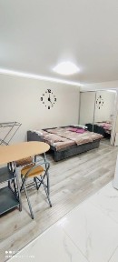 Подобово квартира біля Обоасноі лікарні, Світло не вимикають