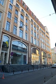 Оренда офісу на вул. Гнатюка, БЦ Ріус