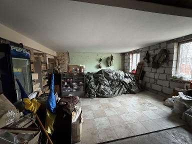 390 м в районі Россави.