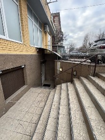 Продам нежитлове приміщення б-р Олександрійський (Вокзальна)