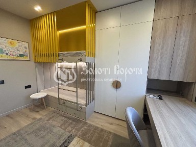 Киев, Березневая ул., 14б