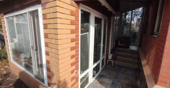 Терміново! Будинок 140 м2, критий бассейн., ділянка 6 сот