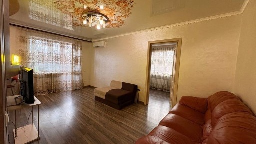 Оренда 2х кім квартири на пл. Визволення