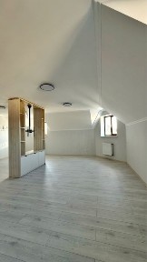 Нова квартира (з меблями) Старе місто