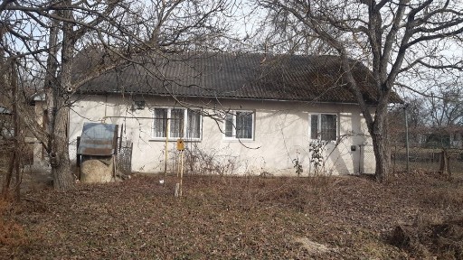 Продаж житлов будинку 82м². 8км до міста. 2 Гаражі. 7соток. ТЕРМІНОВО!